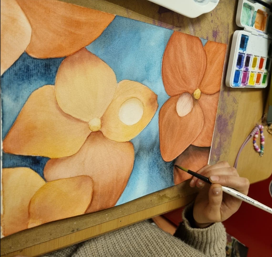 Acuarelas en proceso durante el taller